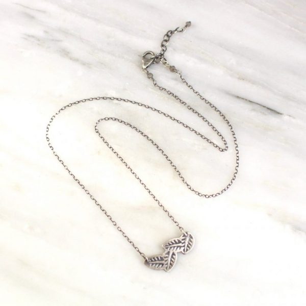 Garland Bar Necklace - Image 3