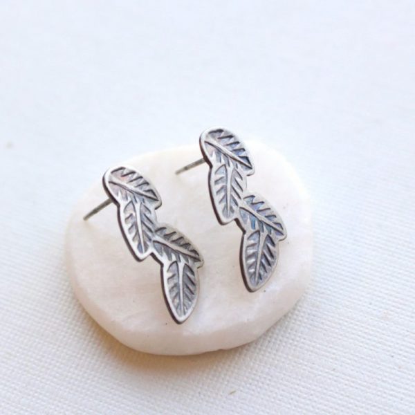 Garland Bar Post Earrings - Image 4