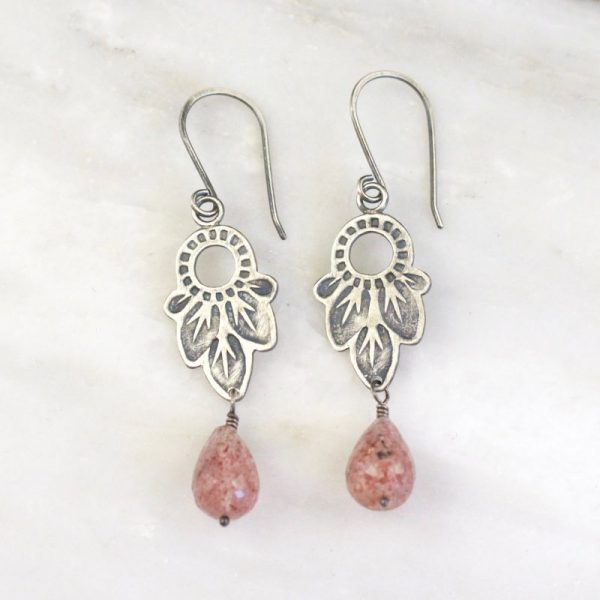 Hishi Strawberry Quartz Earrings - Image 2