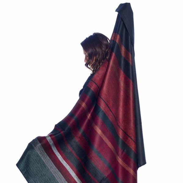 Alpaca Throw Blanket - Dragon Fruit - Image 5