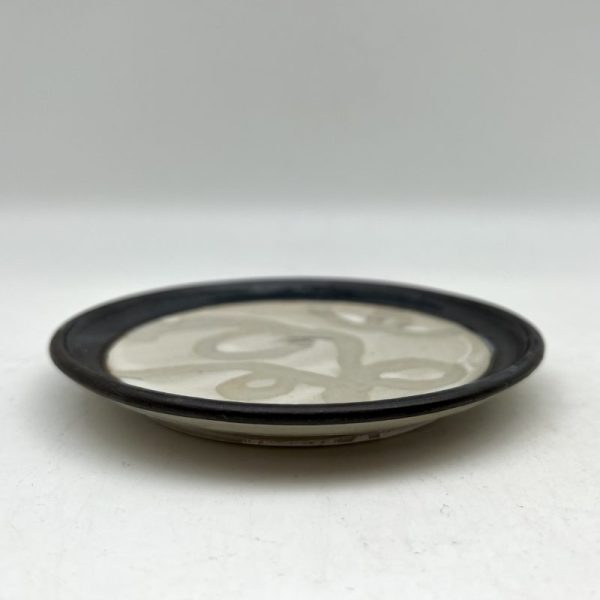 Small String-Design Plate by Margo Brown - 3247 - Image 2