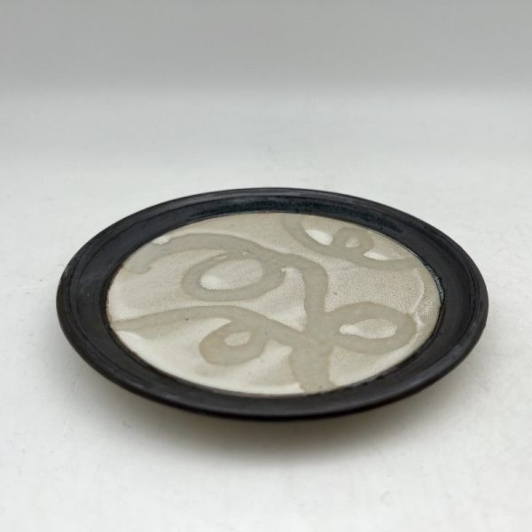 Small String-Design Plate by Margo Brown - 3247 - Image 3
