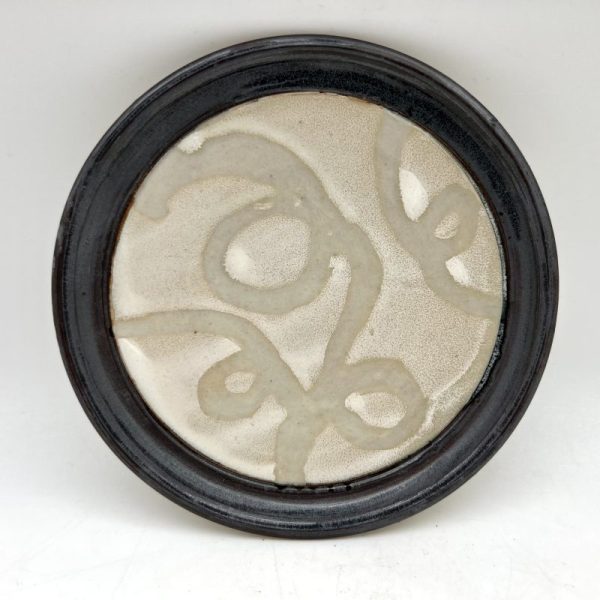 Small String-Design Plate by Margo Brown - 3247