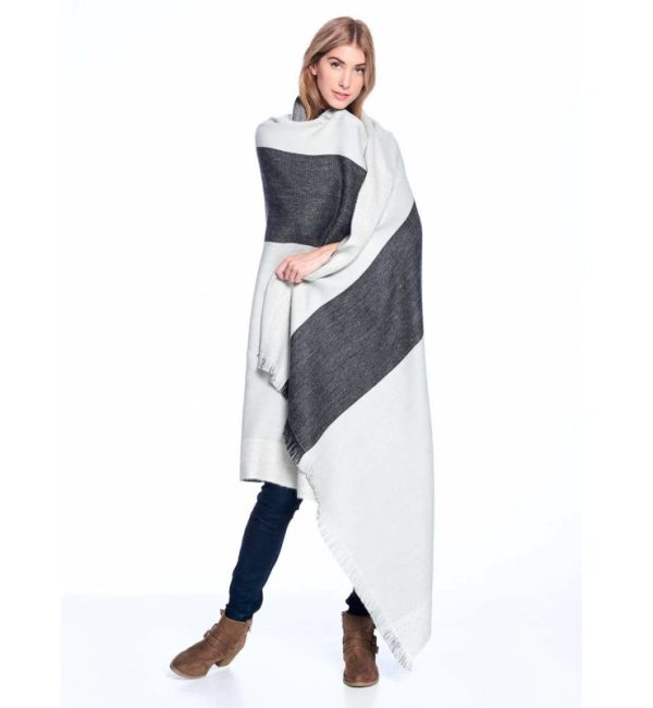Monochrome Reversible Alpaca Throw Blanket by Shupaca - TH-RVS-06