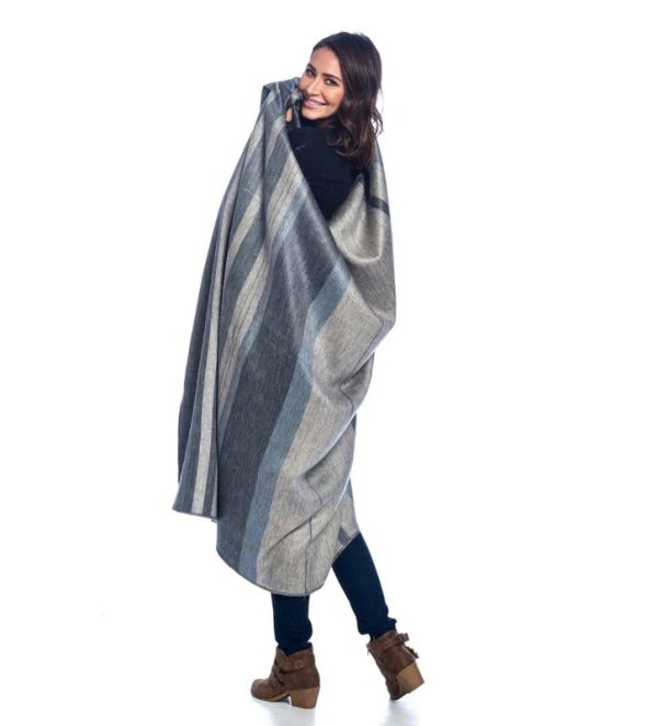 Vanilla Bean Alpaca Throw Blanket by Shupaca - BL-TRW-36 - Image 3
