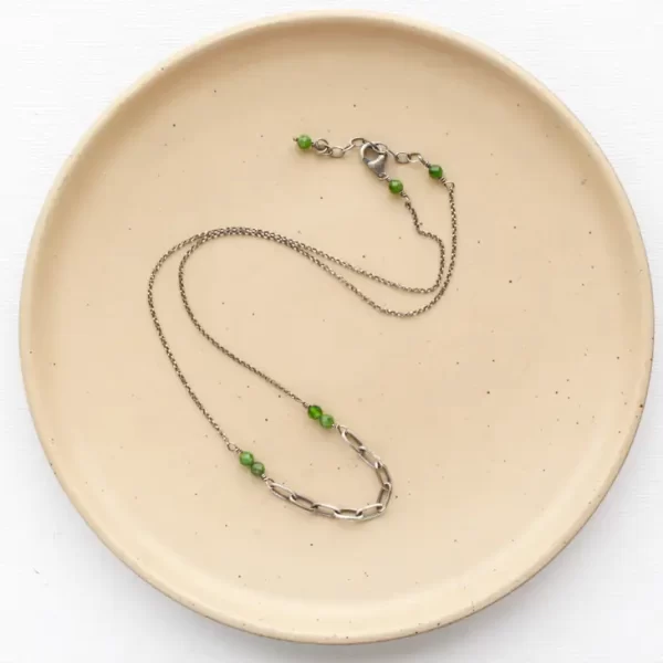 Linked Chrome Diopside Necklace - Image 4