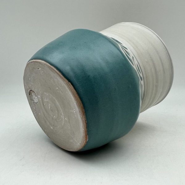 Scallop-Design Utensil Holder by Margo Brown - 3768 - Image 3