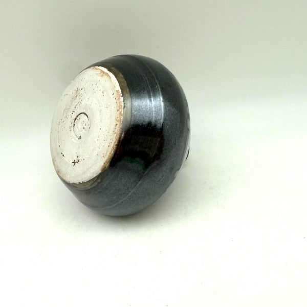 Small Scalloped Vase by Margo Brown - 5002 - Image 4