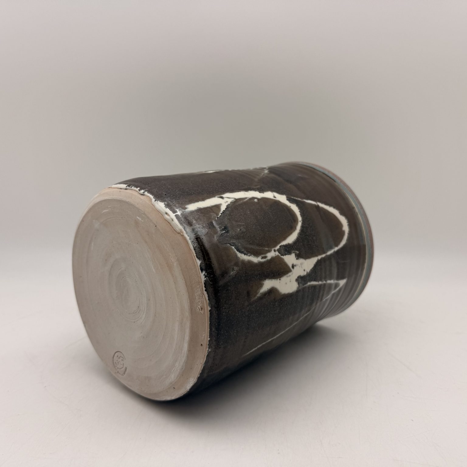 Porecelain Utensil Holder by Margo Brown - 5688 - Image 4